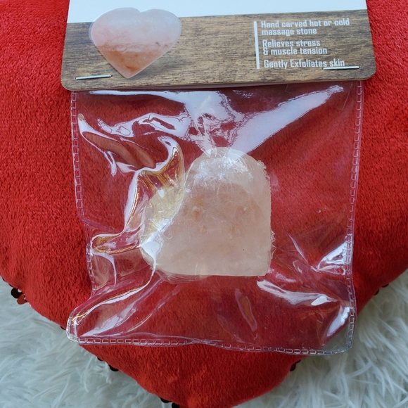 HIMALAYAN CRYSTAL SALT MASSAGE STONE. - Picture 2 of 5